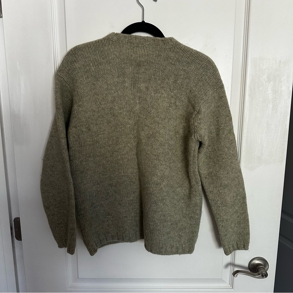 J. Crew Sweater SUPER SOFT!! Size Medium! - Picture 2 of 3